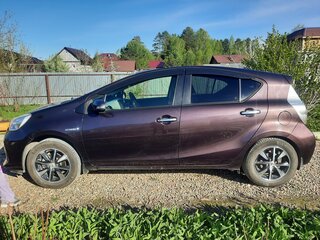 2014 Toyota Aqua I, коричневый, 750000 рублей, вид 5