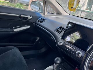 2009 Honda Civic Hybrid VIII, серебристый, 680000 рублей, вид 5