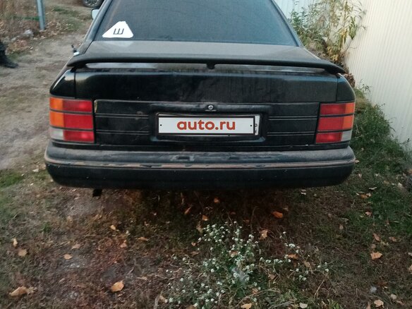 1990 Ford Scorpio I, чёрный - вид 1