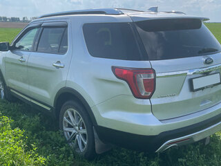 2016 Ford Explorer V Рестайлинг, серебристый, 2068494 рублей, вид 5