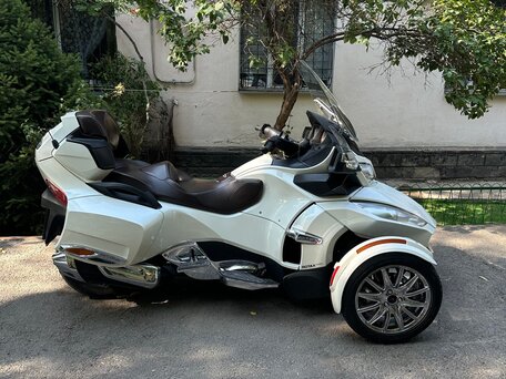 2013 BRP Can-Am Spyder, белый, 1650000 рублей, вид 1