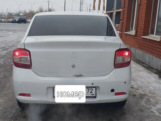 2014 Renault Logan II, белый, 350000 рублей, вид 3
