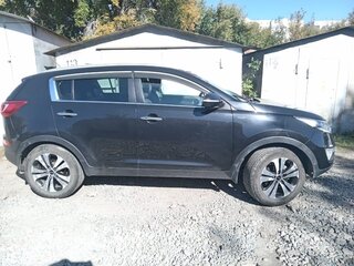 2013 Kia Sportage III, чёрный, 1550000 рублей, вид 3