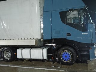 2007 Iveco Stralis, синий, 1800000 рублей, вид 3