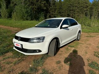2012 Volkswagen Jetta VI, белый, 1050000 рублей, вид 1