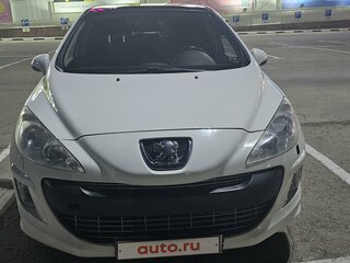 2010 Peugeot 308 I, белый, 598000 рублей, вид 2