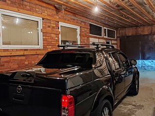 2010 Nissan Navara (Frontier) III (D40) Рестайлинг, чёрный, 1700000 рублей, вид 3