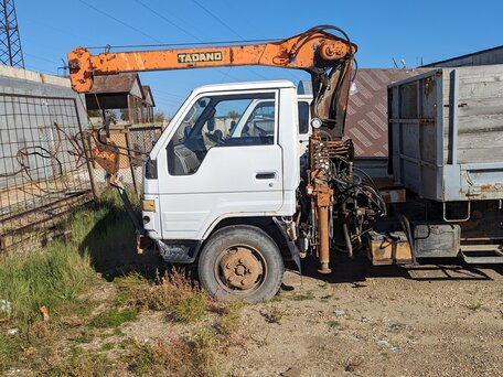 1994 Toyota Dyna, белый, 1400000 рублей, вид 1