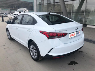 2020 Hyundai Solaris II Рестайлинг, белый, 1350000 рублей, вид 4