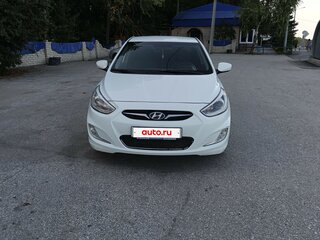 2013 Hyundai Solaris I, белый, 800000 рублей, вид 1