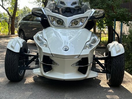 2013 BRP Can-Am Spyder, белый, 1650000 рублей, вид 3