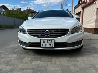 2015 Volvo V60 I Рестайлинг, белый, 1600000 рублей, вид 2