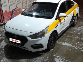 2018 Hyundai Solaris II, белый, 800000 рублей, вид 1