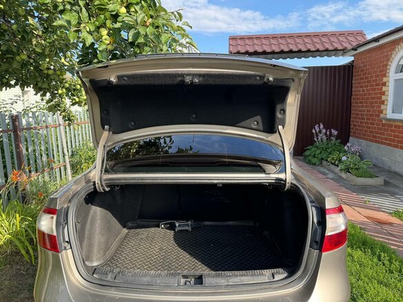 2010 Renault Fluence I, бежевый, 600000 рублей - вид 7