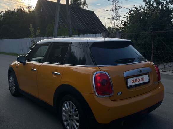 2014 Mini Hatch Cooper III (F55/F56), жёлтый, 1850000 рублей - вид 5