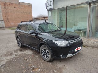 2014 Mitsubishi Outlander III Рестайлинг, чёрный, 1400000 рублей, вид 1