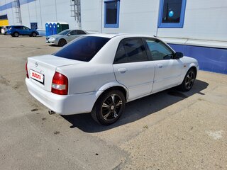 2000 Mazda Familia VIII (BJ), белый, 330000 рублей, вид 2