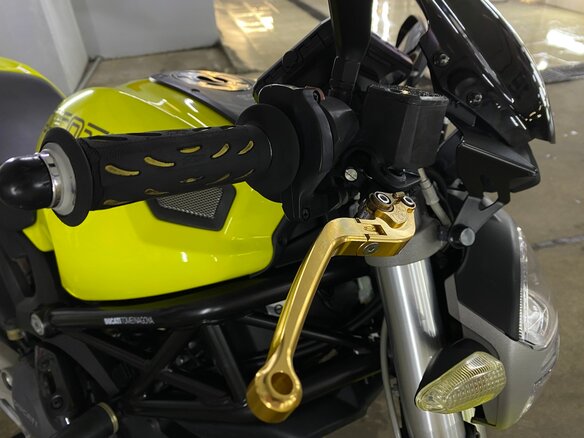 2008 Ducati Monster 696, жёлтый - вид 15