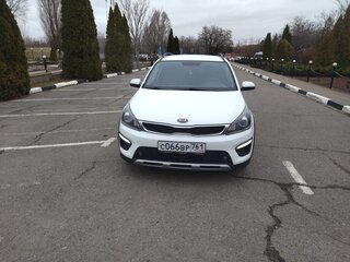 2018 Kia Rio X-Line IV, белый, 1700000 рублей, вид 1