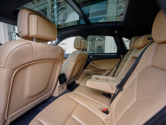 2018 Porsche Macan I, коричневый, 4950000 рублей - вид 29