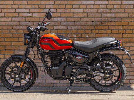 2026 Royal Enfield Hunter, красный, 462000 рублей, вид 2