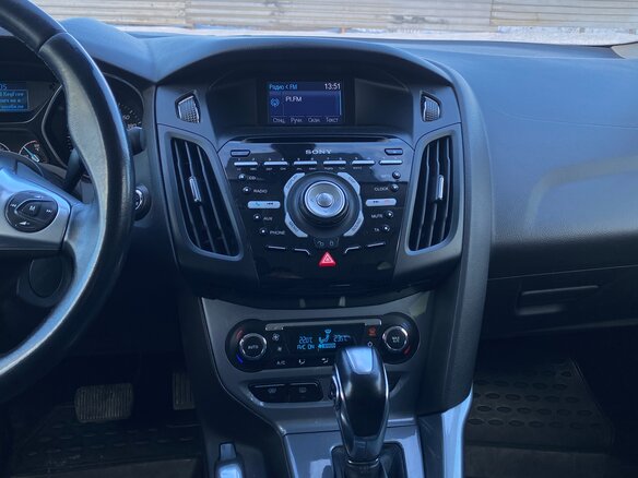 2011 Ford Focus III, серебристый, 1200000 рублей - вид 12