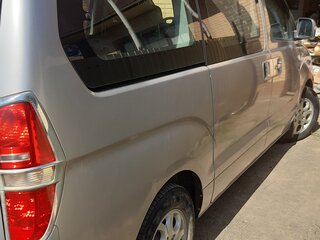 2011 Hyundai Grand Starex I, серебристый, 1450000 рублей, вид 4