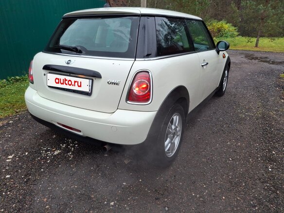 2012 Mini Hatch One II (R56) Рестайлинг, белый, 885000 рублей - вид 4