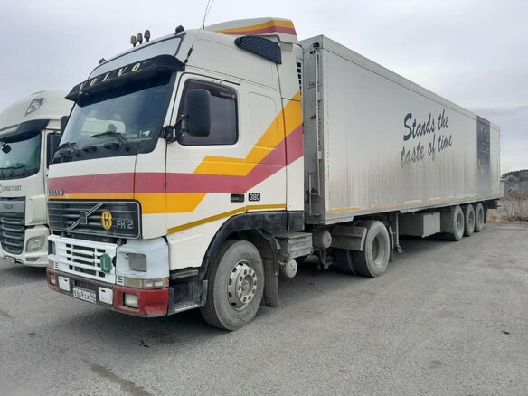 1993 Volvo FH, белый, 3000000 рублей - вид 2