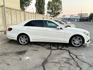 2013 Mercedes-Benz E-Класс 250 IV (W212, S212, C207) Рестайлинг, белый, 1600000 рублей, вид 3