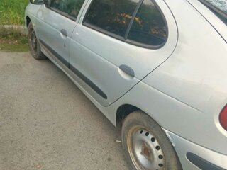 2000 Renault Megane I Рестайлинг, белый, 250000 рублей, вид 4