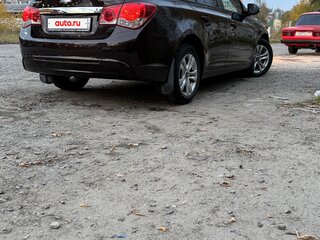 2014 Chevrolet Cruze I Рестайлинг, коричневый, 850000 рублей, вид 3