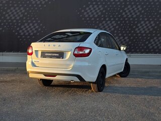 2020 Lada (ВАЗ) Granta I Рестайлинг, белый, 670000 рублей, вид 2