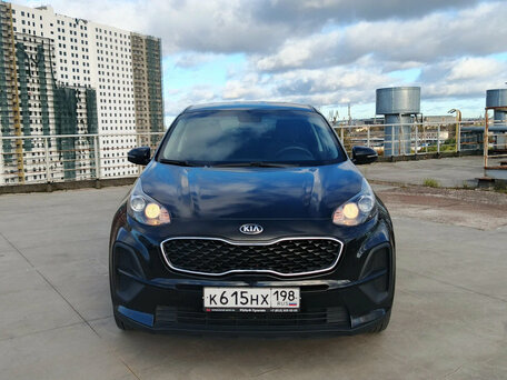 2020 Kia Sportage IV Рестайлинг, чёрный, 2045000 рублей, вид 3