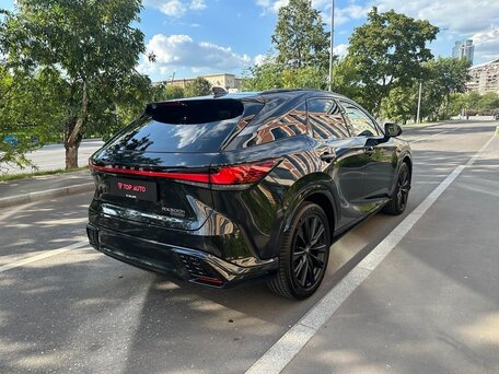 2023 Lexus RX 500h V, чёрный, 11700000 рублей, вид 4