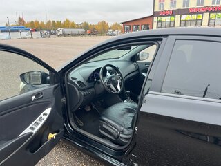 2012 Hyundai Solaris I, чёрный, 760000 рублей, вид 5