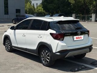 2023 Toyota Yaris L XP150 Рестайлинг, белый, 1400100 рублей, вид 3