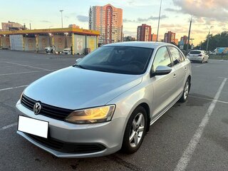 2012 Volkswagen Jetta VI, серебристый, 890000 рублей, вид 2