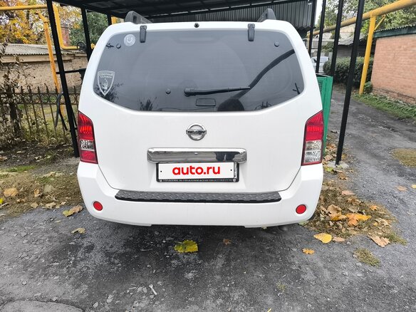 2008 Nissan Pathfinder III, белый, 1670000 рублей - вид 2