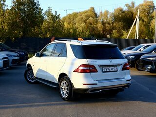 2012 Mercedes-Benz M-Класс 350 CDI III (W166), белый, 2100000 рублей, вид 3