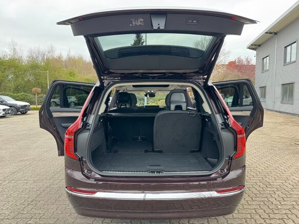 2025 Volvo XC90 B5 II Рестайлинг 2, коричневый, 8150000 рублей - вид 5