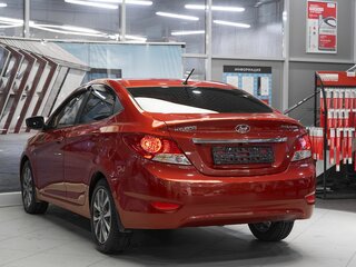 2013 Hyundai Solaris I, красный, 890000 рублей, вид 4