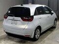 2023 Honda Fit IV Рестайлинг, белый, 992002 рублей - вид 2