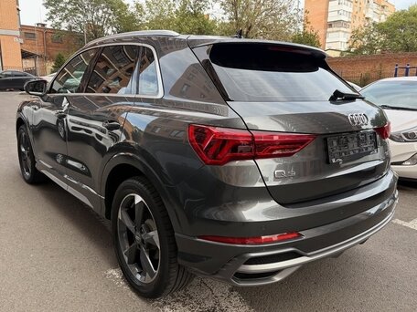 2023 Audi Q3 35 TFSI II (F3), серый, 2420000 рублей, вид 4