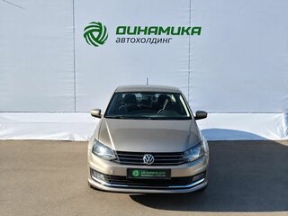 2017 Volkswagen Polo V Рестайлинг, бежевый, 770000 рублей, вид 2