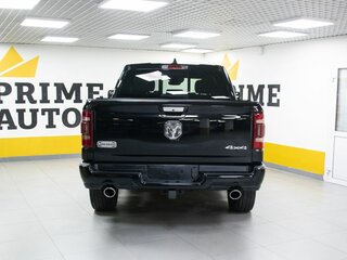 2022 Ram 1500 Crew Cab V, чёрный, 8499000 рублей, вид 5
