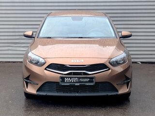 2022 Kia Ceed III Рестайлинг, коричневый, 1750000 рублей, вид 2