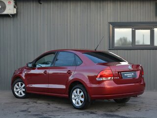 2010 Volkswagen Polo V, красный, 670000 рублей, вид 4