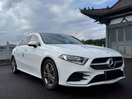 2023 Mercedes-Benz A-Класс 180 IV (W177) Рестайлинг, белый, 2407007 рублей, вид 3