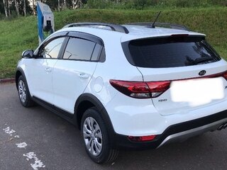 2020 Kia Rio X IV Рестайлинг, белый, 1580000 рублей, вид 3